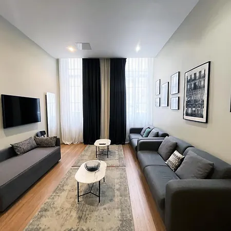 Urbanflat 91 - Beautiful In Le Marais Apartment